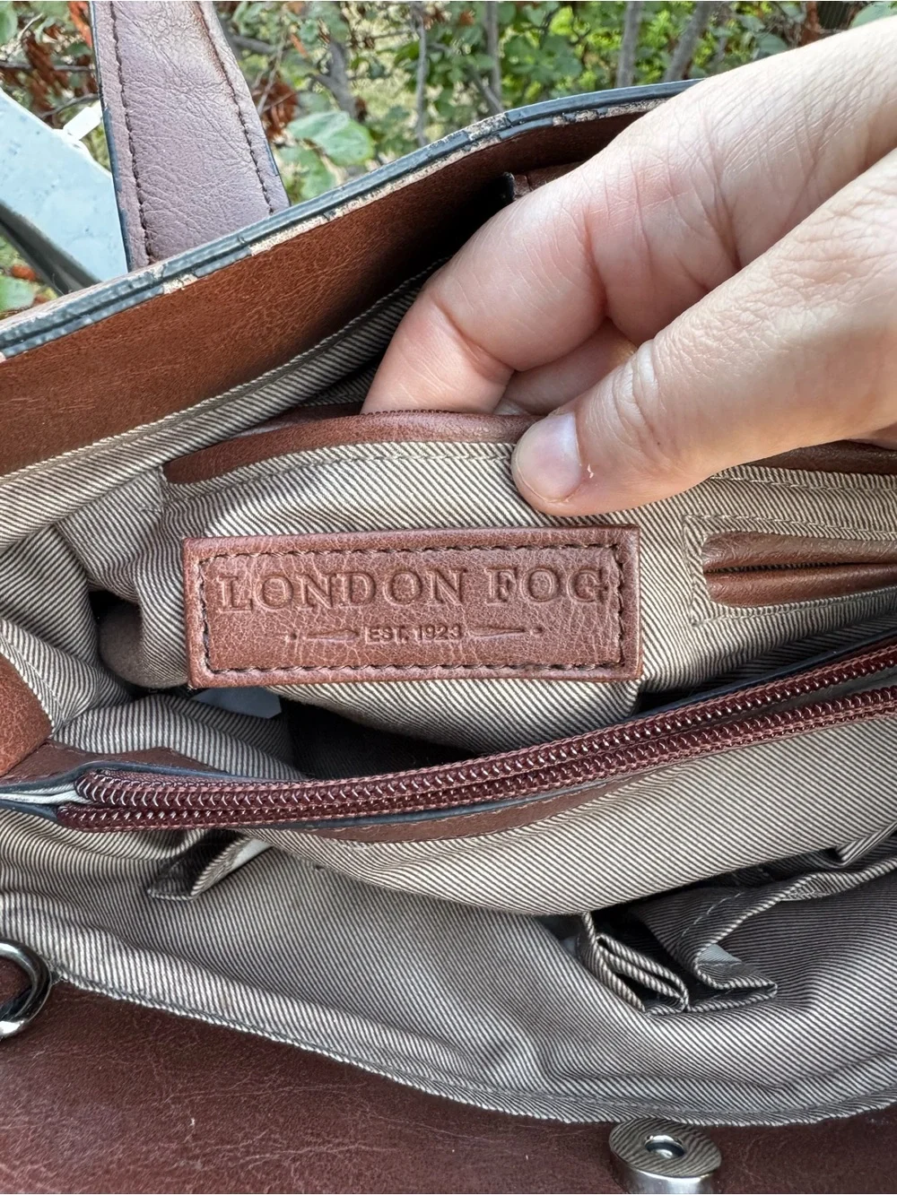 London Fog brown ostrich-embossed faux leather shoulder bag